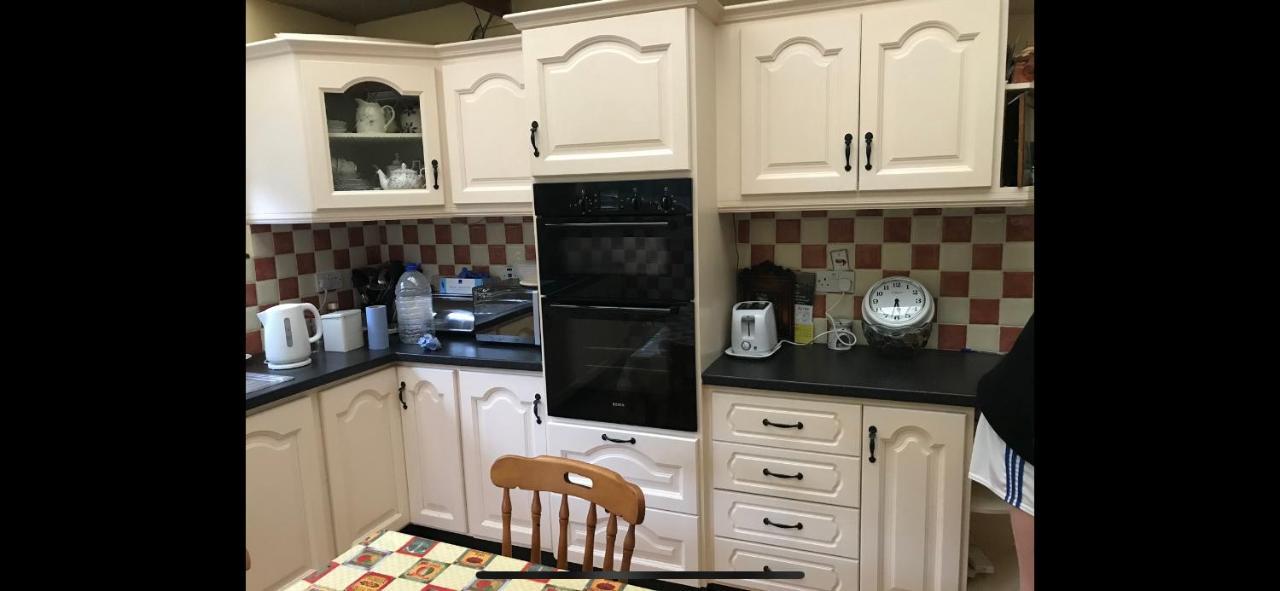 Ferienwohnung Large Townhouse With Gardens Kingscourt Exterior foto