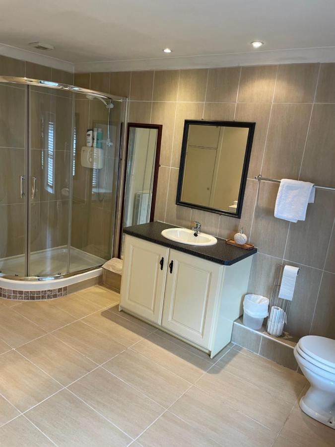 Ferienwohnung Large Townhouse With Gardens Kingscourt Exterior foto