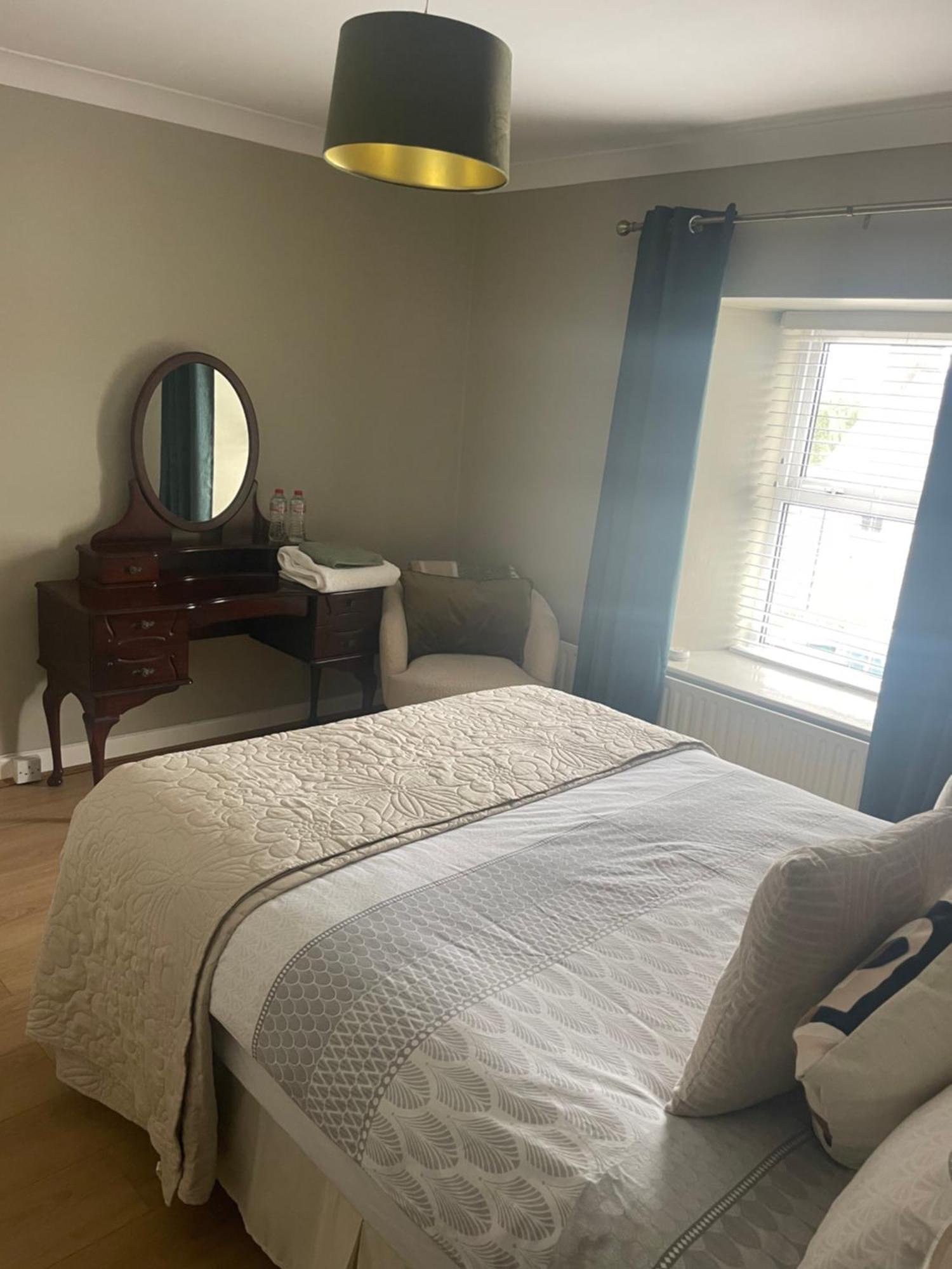 Ferienwohnung Large Townhouse With Gardens Kingscourt Exterior foto